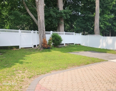 46 Randolph Road - Photo Thumbnail 3