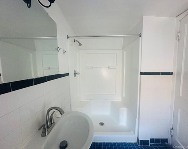 18 Taylor Avenue - Photo Thumbnail 13