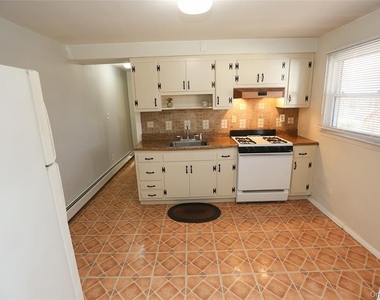 40 Bluefields Lane - Photo Thumbnail 8
