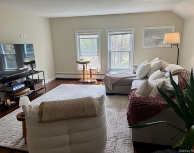 104 Titicus Road - Photo Thumbnail 3