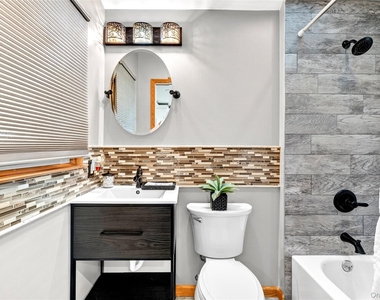 109 Broadway - Photo Thumbnail 19
