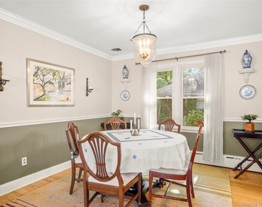 1035 Shore Acres Drive - Photo Thumbnail 4
