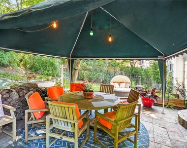 1035 Shore Acres Drive - Photo Thumbnail 17