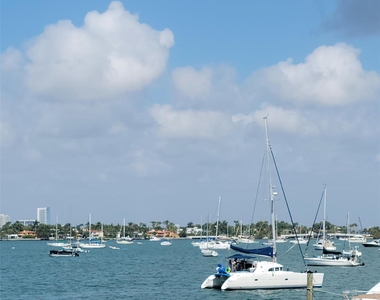 1035 Shore Acres Drive - Photo Thumbnail 28