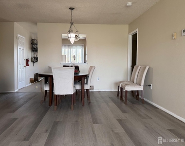 0-808n Sewell - Photo Thumbnail 2