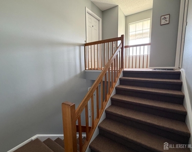 0-808n Sewell - Photo Thumbnail 1