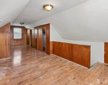 660 Charles Street - Photo Thumbnail 20