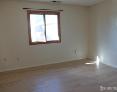 4906 Ravens Crest Drive - Photo Thumbnail 31