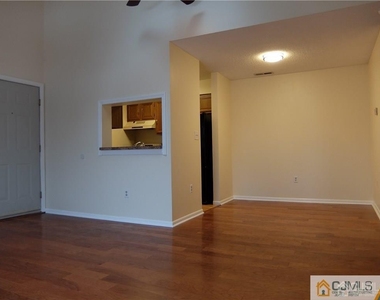 4906 Ravens Crest Drive - Photo Thumbnail 15