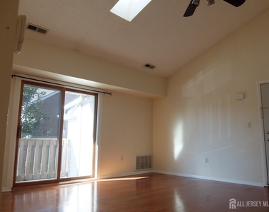 4906 Ravens Crest Drive - Photo Thumbnail 27