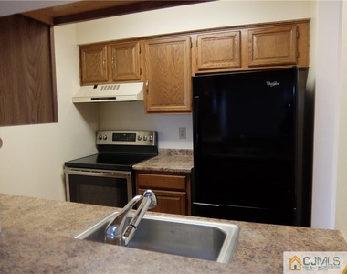 4906 Ravens Crest Drive - Photo Thumbnail 19