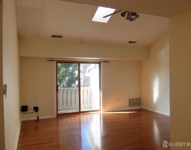 4906 Ravens Crest Drive - Photo Thumbnail 29