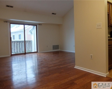 4906 Ravens Crest Drive - Photo Thumbnail 6