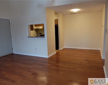 4906 Ravens Crest Drive - Photo Thumbnail 14