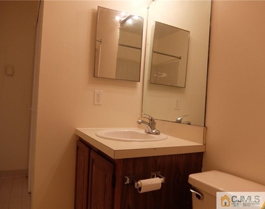 4906 Ravens Crest Drive - Photo Thumbnail 9