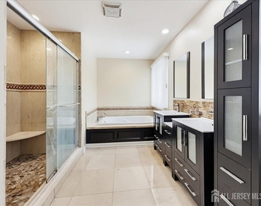 37 Jersey Avenue - Photo Thumbnail 23