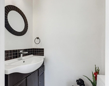 37 Jersey Avenue - Photo Thumbnail 15