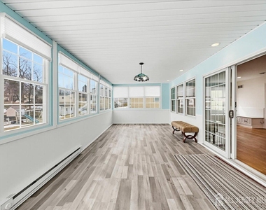 37 Jersey Avenue - Photo Thumbnail 13