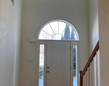 72 Chennault Trail - Photo Thumbnail 2