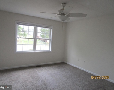 540 Thompson - Photo Thumbnail 18