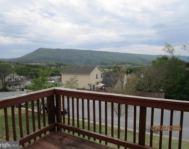 540 Thompson - Photo Thumbnail 21