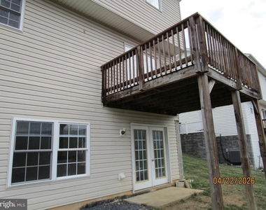 540 Thompson - Photo Thumbnail 24