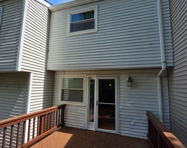 8332 Rocky Forge Court - Photo Thumbnail 4