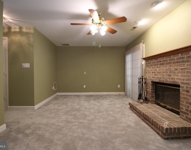 6032 Kelsey Court - Photo Thumbnail 24
