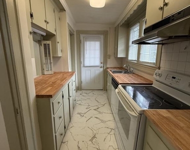 1237 Seacobeck Street - Photo Thumbnail 10