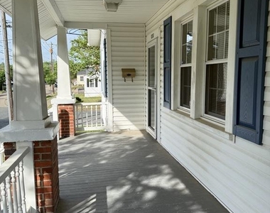 1237 Seacobeck Street - Photo Thumbnail 1