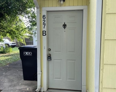 627 Wolfe Street - Photo Thumbnail 2