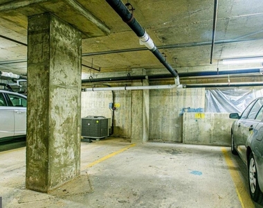 982 N Royal Street - Photo Thumbnail 8