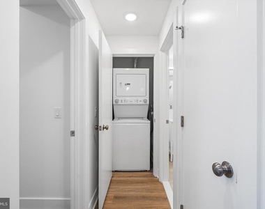 4324 Lancaster Avenue - Photo Thumbnail 15