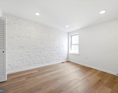 627 N 16th Street - Photo Thumbnail 6