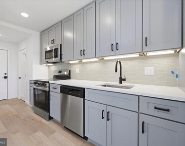 627 N 16th Street - Photo Thumbnail 1