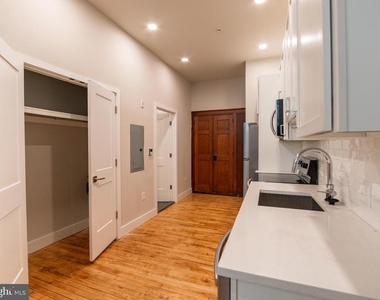 1300 S 19th Street - Photo Thumbnail 8