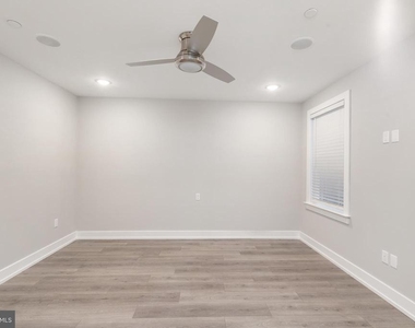 1309 S 52nd Street - Photo Thumbnail 14