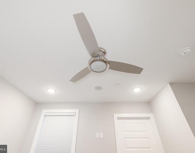 1309 S 52nd Street - Photo Thumbnail 17