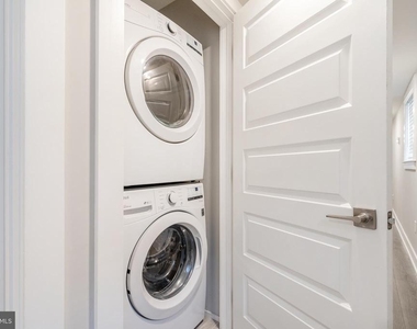 1309 S 52nd Street - Photo Thumbnail 21