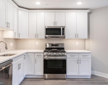 1309 S 52nd Street - Photo Thumbnail 6