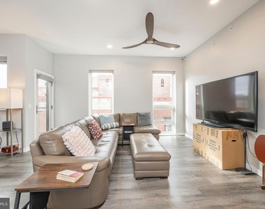 1501 N 31st Street - Photo Thumbnail 3