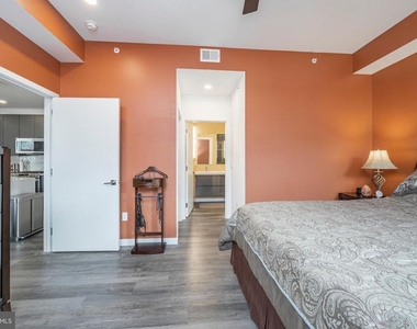 1501 N 31st Street - Photo Thumbnail 7