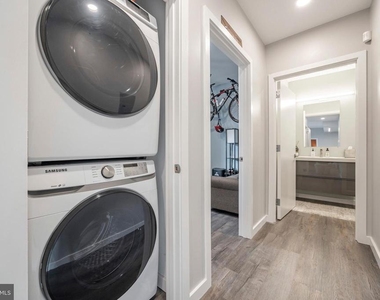 1501 N 31st Street - Photo Thumbnail 14