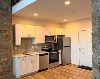 6400 Haverford Avenue - Photo Thumbnail 2