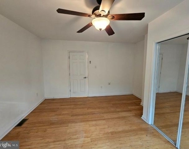 3025 Redner Street S - Photo Thumbnail 9