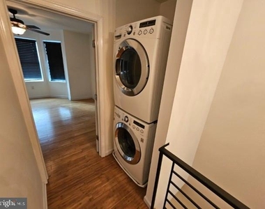 3025 Redner Street S - Photo Thumbnail 12