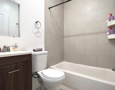 514 N 39th Street - Photo Thumbnail 2