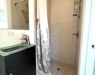 514 N 39th Street - Photo Thumbnail 4