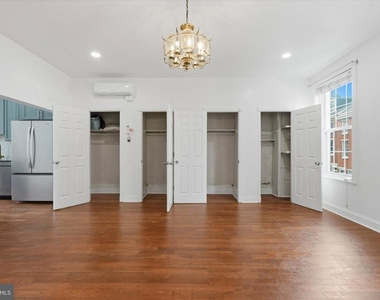 1006 Pine Street - Photo Thumbnail 8