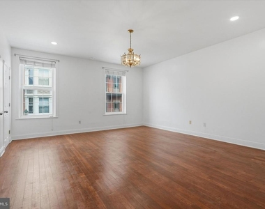 1006 Pine Street - Photo Thumbnail 1